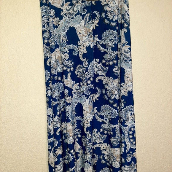 A line maxi skirt - Picture 3 of 4
